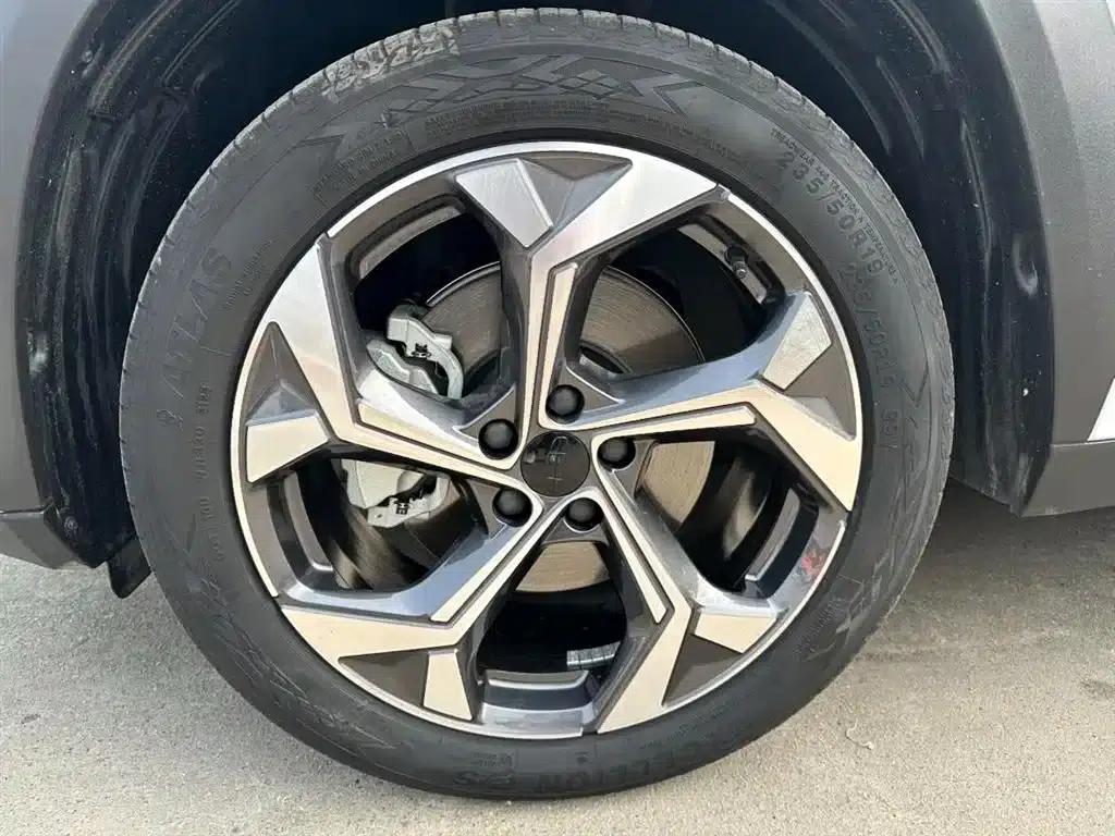 Geely Boyue L 2023 1.5TD DCT Premium Edition — миниатюра 4