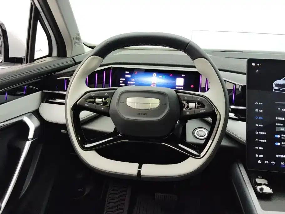 Geely Boyue L 2024 1.5TD DCT Premium Edition — миниатюра 15