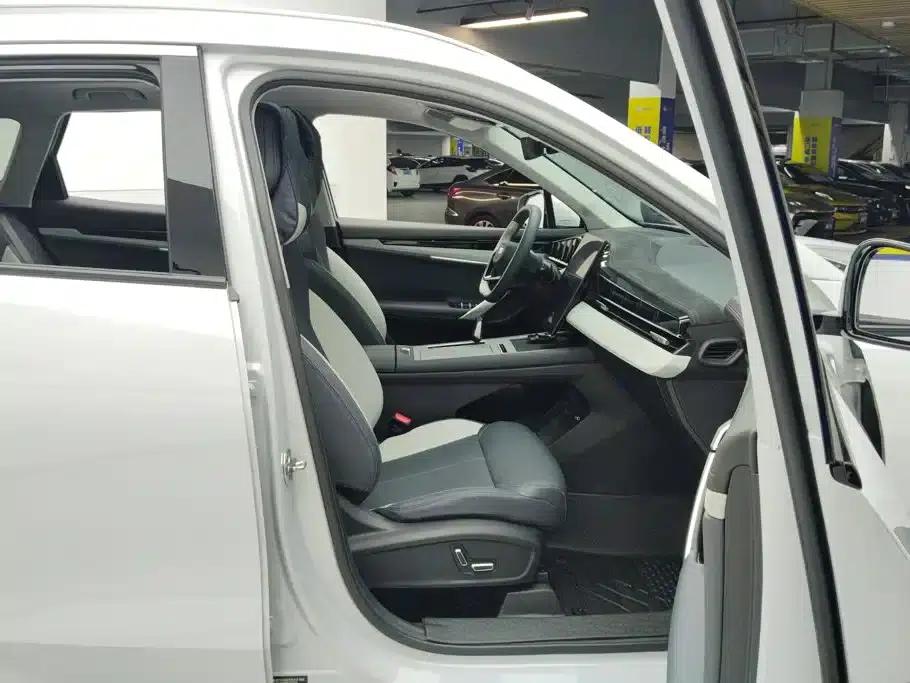 Geely Boyue L 2024 1.5TD DCT Premium Edition — миниатюра 8