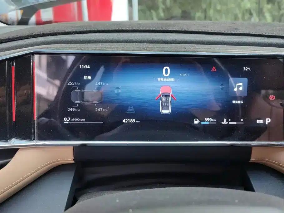 Geely Boyue L 2023 1.5TD DCT Premium Edition — миниатюра 14