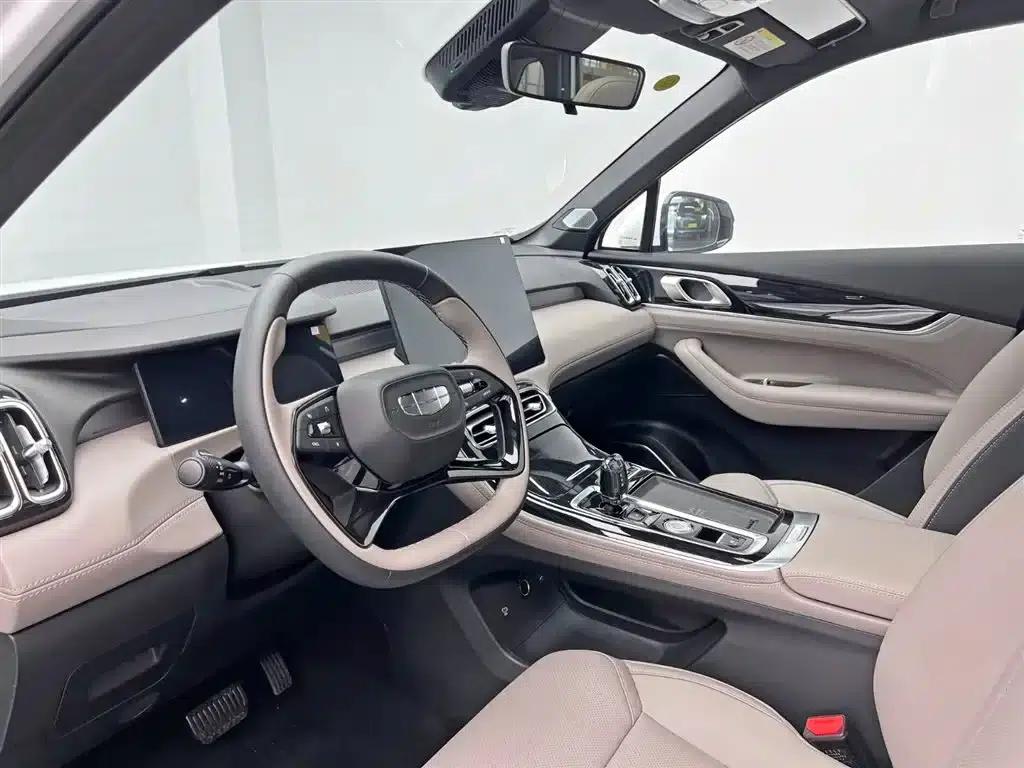 Geely Boyue L 2025 Fourth Generation 1.5TD DCT (Mountain and River) — миниатюра 15