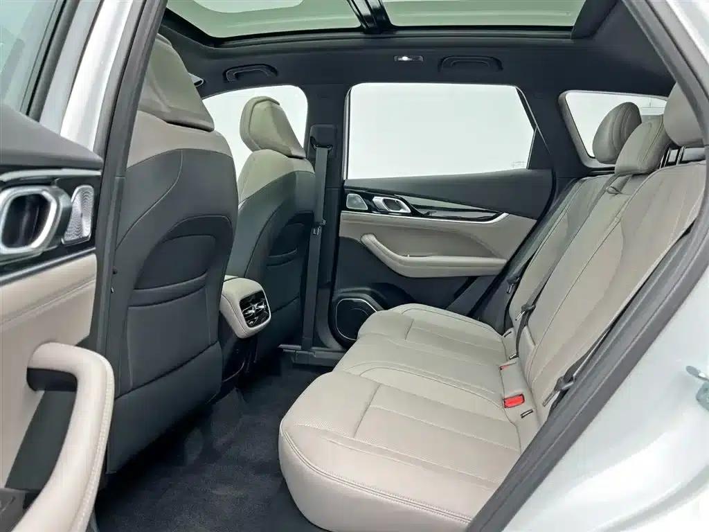 Geely Boyue L 2025 Fourth Generation 1.5TD DCT (Mountain and River) — миниатюра 17