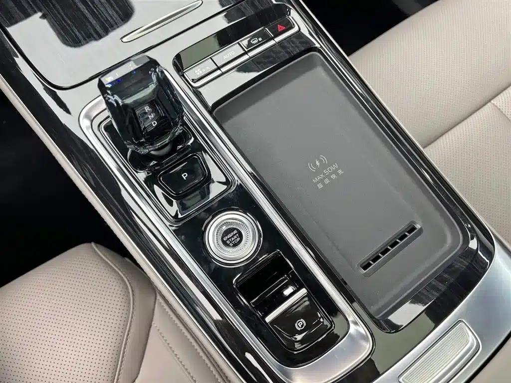 Geely Boyue L 2025 Fourth Generation 1.5TD DCT (Mountain and River) — миниатюра 19