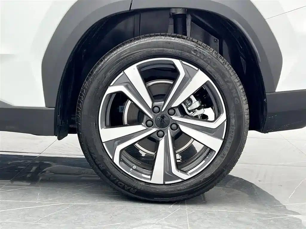 Geely Boyue L 2025 Fourth Generation 1.5TD DCT (Mountain and River) — миниатюра 26