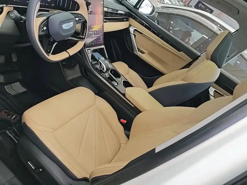 Geely Boyue L 2023 1.5TD DCT Premium Edition — миниатюра 15