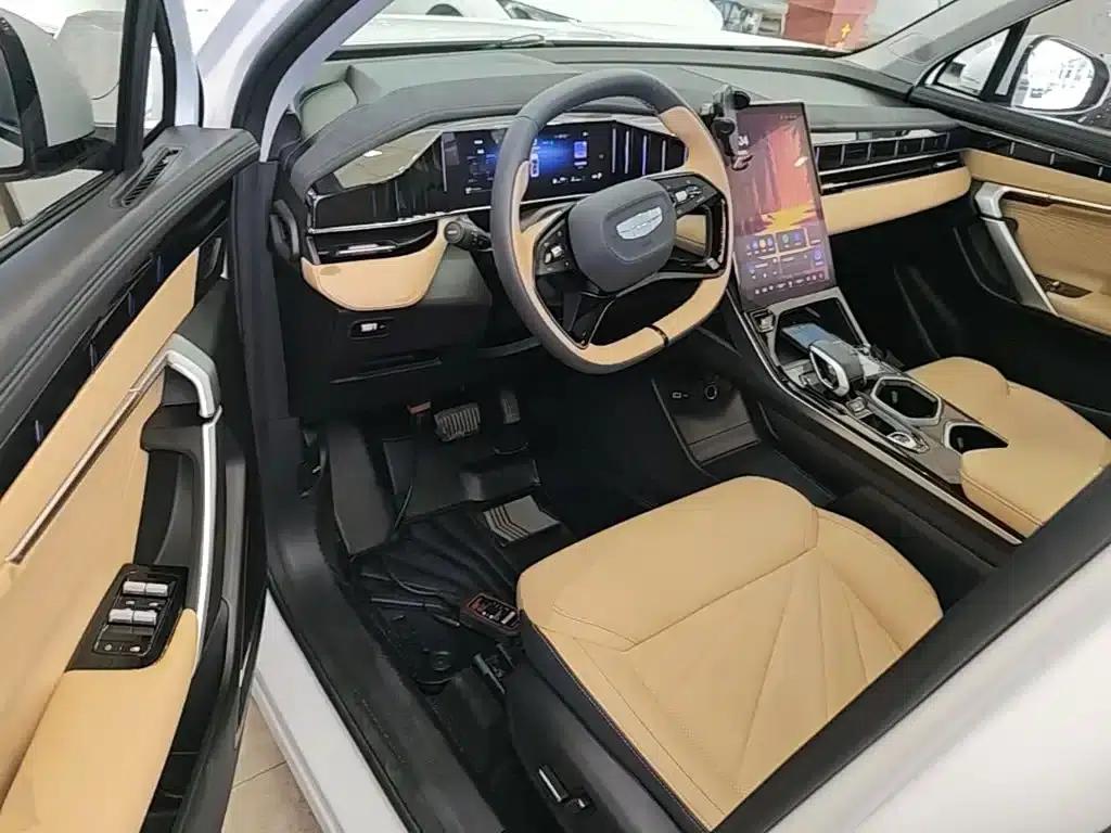 Geely Boyue L 2023 1.5TD DCT Premium Edition — миниатюра 16