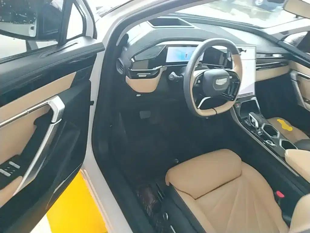 Geely Boyue L 2023 2.0TD DCT Flagship Edition — миниатюра 16