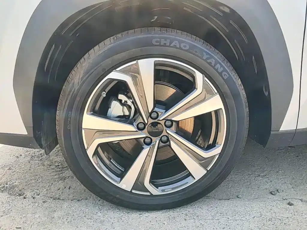 Geely Boyue L 2025 Fourth Generation 1.5TD DCT (Mountain and River) — миниатюра 23
