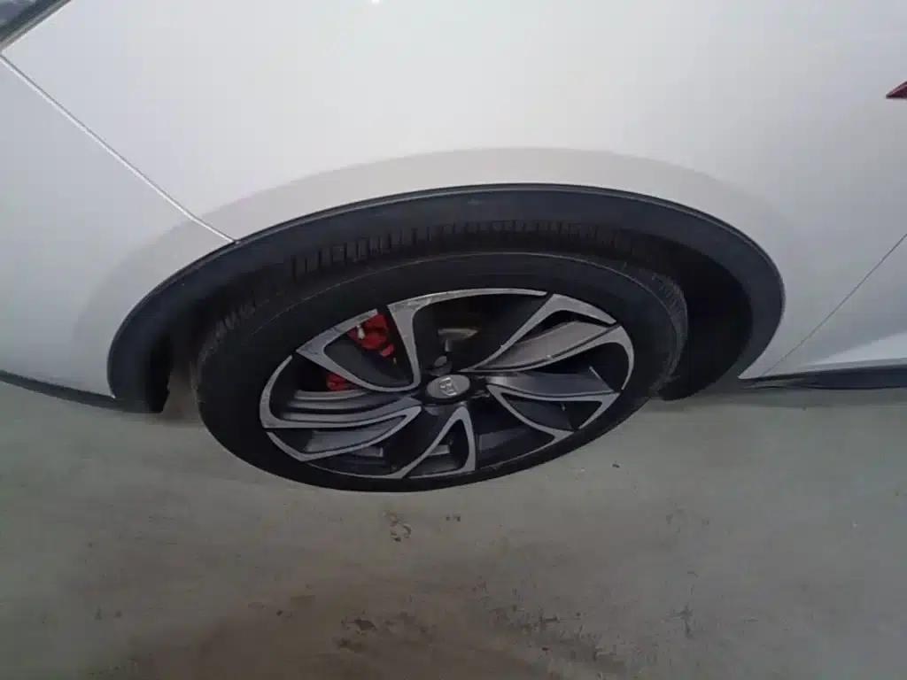 Geely GS 2017 Sport Edition 1.3T Automatic Smart Connected Model — миниатюра 23