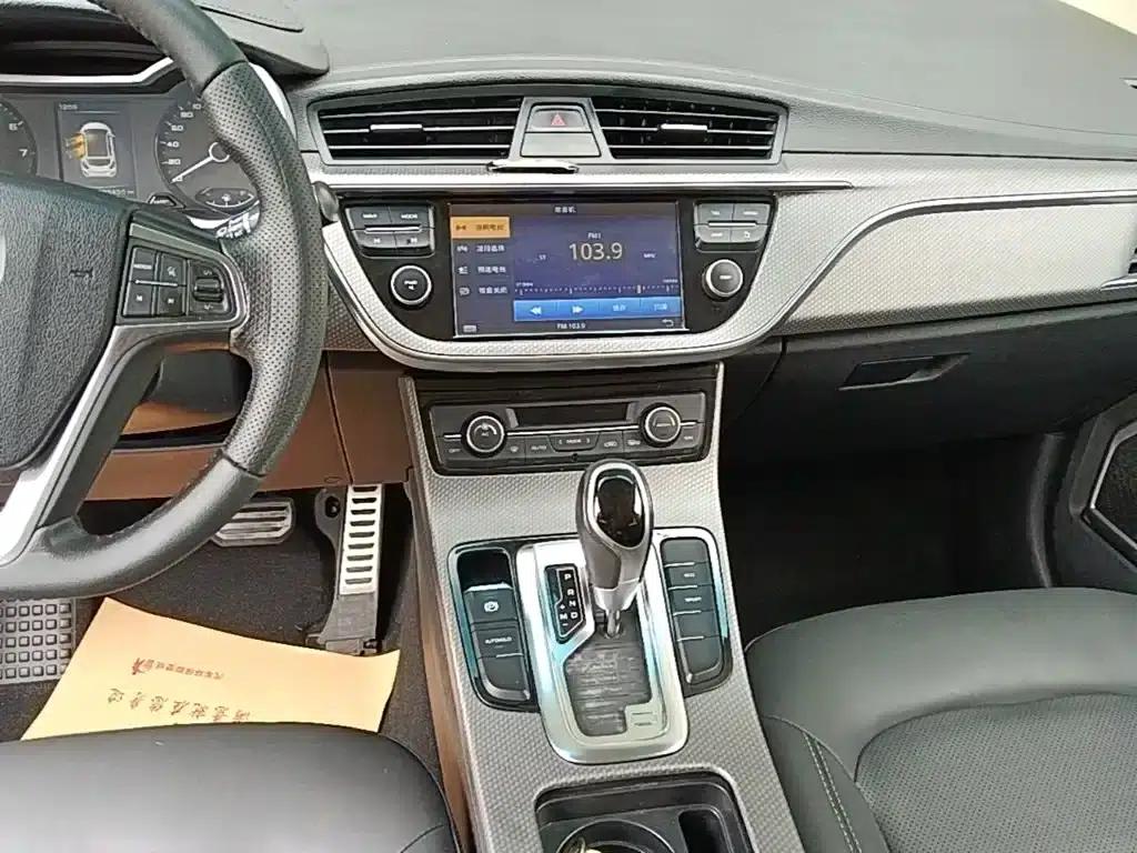 Geely GS 2016 Sport Edition 1.8L Automatic Premium Model — миниатюра 13