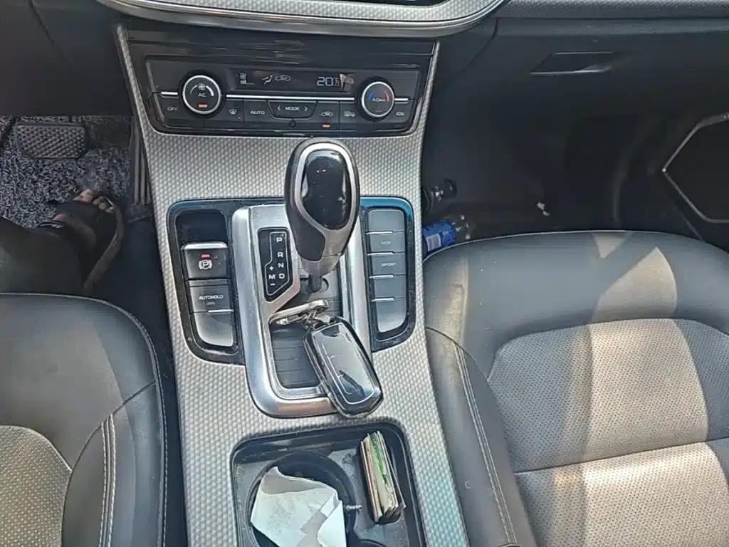 Geely GS 2016 Elegant Edition 1.8L Automatic Leading Model — миниатюра 14
