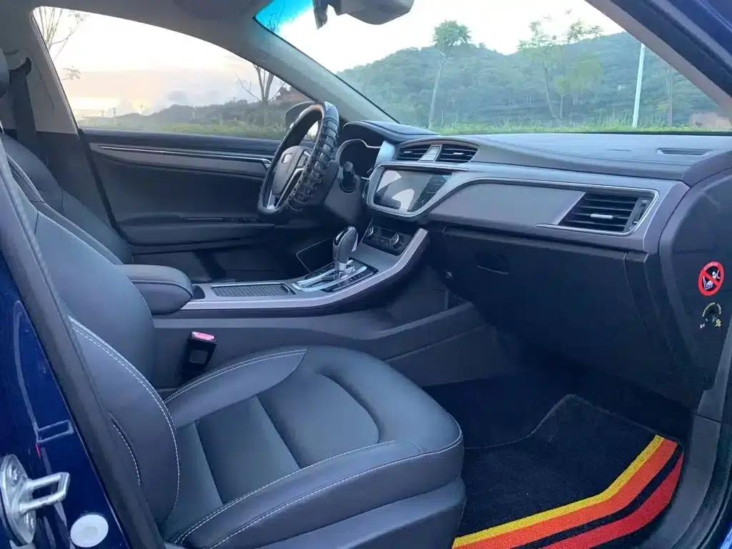 Geely Emgrand GL 2018 1.4T DCT Elite Intelligent Connected Edition — миниатюра 6