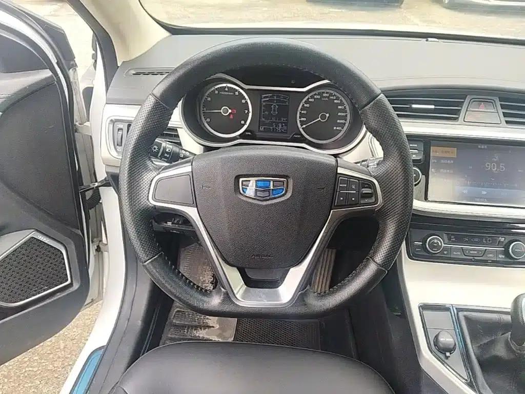 Geely Emgrand GL 2017 1.3T Manual Elite — миниатюра 11