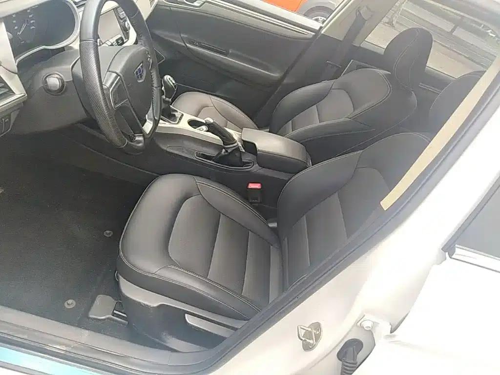 Geely Emgrand GL 2017 1.3T Manual Elite — миниатюра 15
