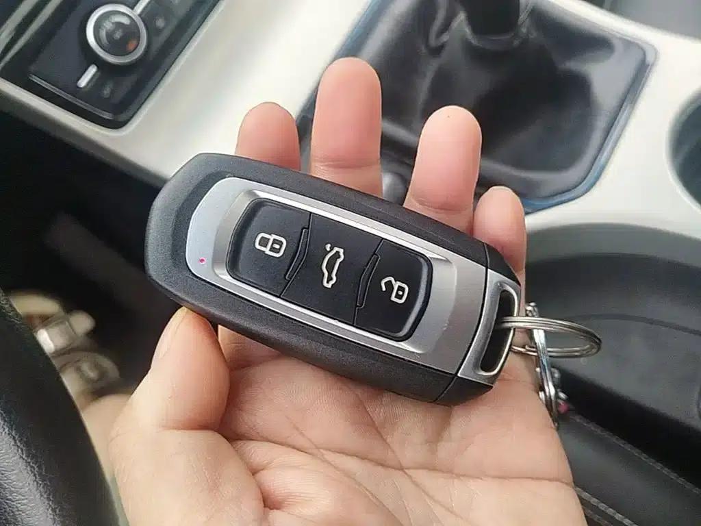 Geely Emgrand GL 2017 1.3T Manual Elite — миниатюра 9