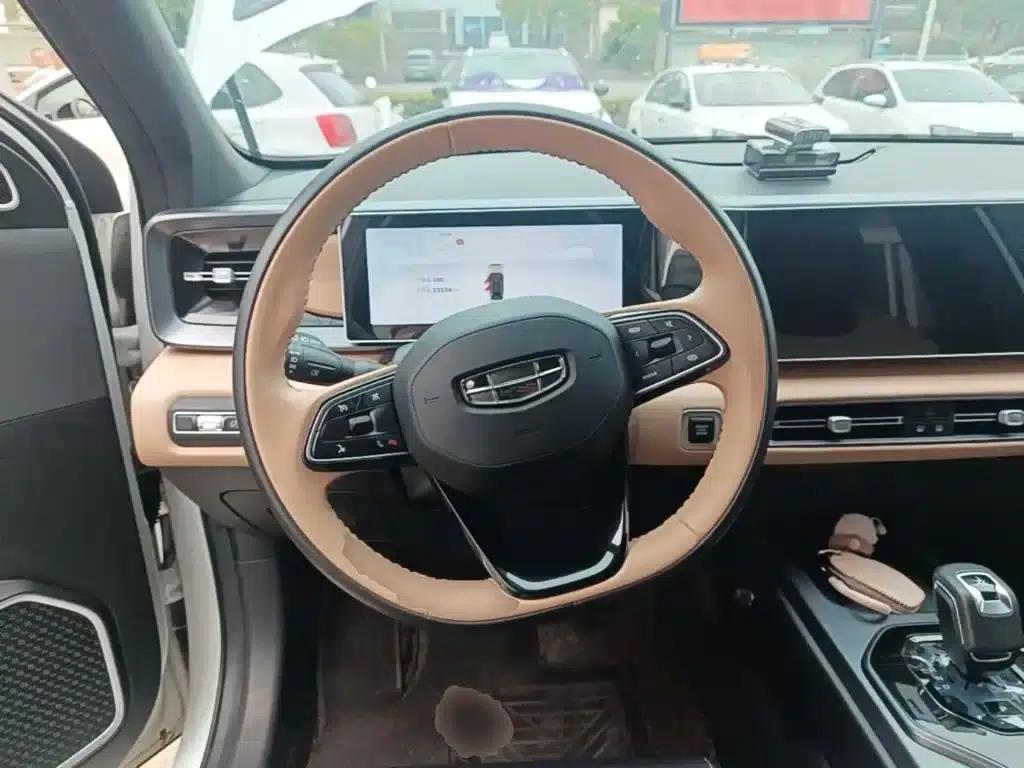 Geely ICON 2023 1.5TD Chocolate Edition — миниатюра 11