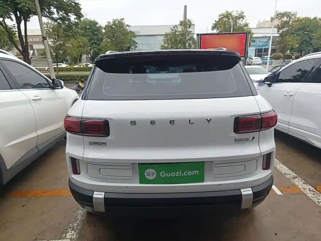Geely ICON 2023 1.5TD Chocolate Edition — миниатюра 6
