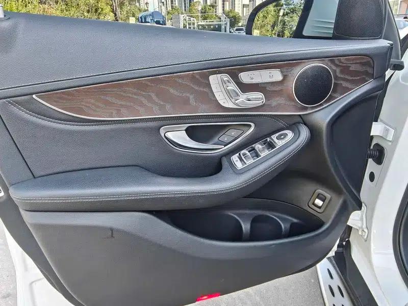 2020 Mercedes-Benz GLC 300 L 4MATIC Dynamic — миниатюра 11