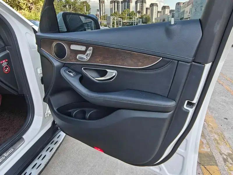 2020 Mercedes-Benz GLC 300 L 4MATIC Dynamic — миниатюра 12