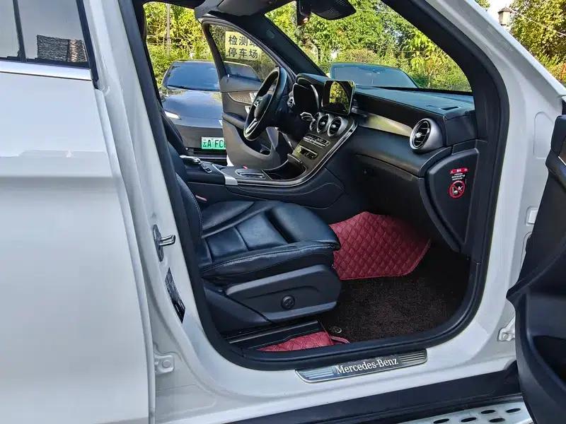 2020 Mercedes-Benz GLC 300 L 4MATIC Dynamic — миниатюра 10