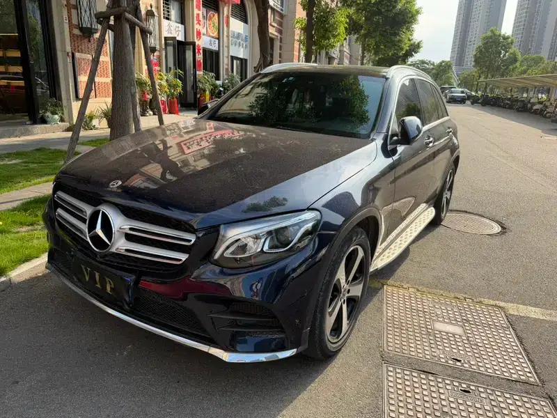 2018 Mercedes-Benz GLC Facelift: GLC 260 4MATIC Luxury — миниатюра 1