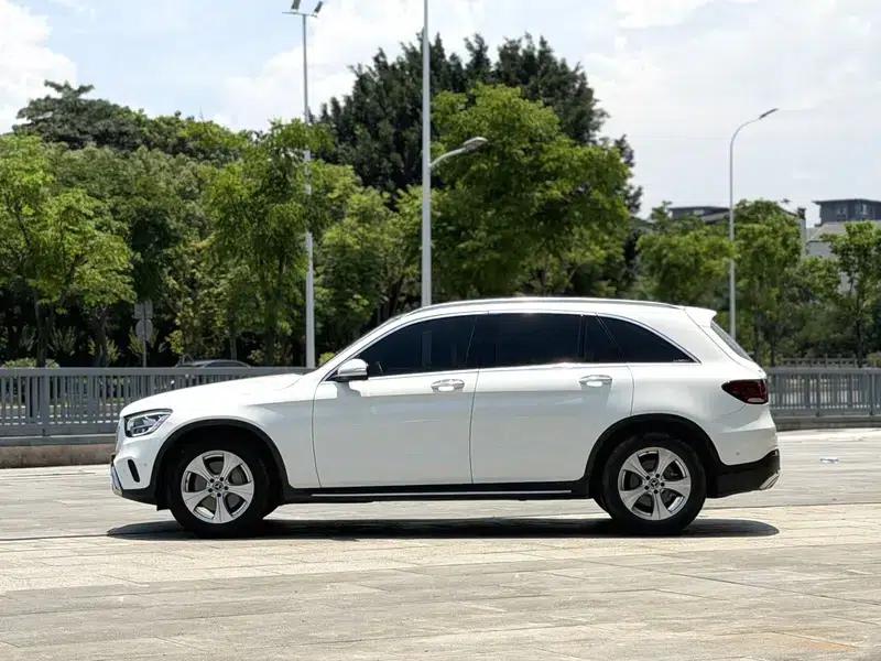 2020 Mercedes-Benz GLC 260 L 4MATIC Dynamic — миниатюра 3