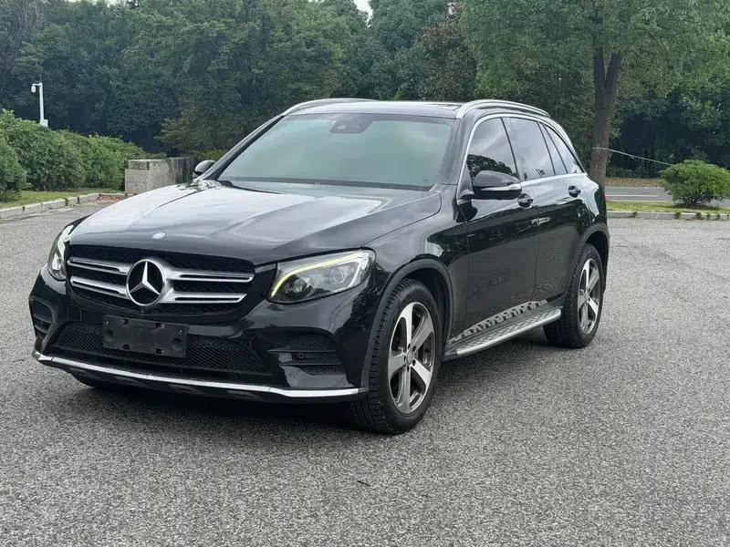 2016 Mercedes-Benz GLC 300 4MATIC Luxury — миниатюра 1