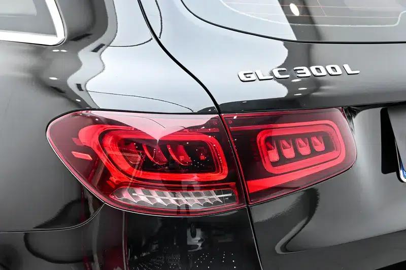2021 Mercedes-Benz GLC 300 L 4MATIC Dynamic — миниатюра 13