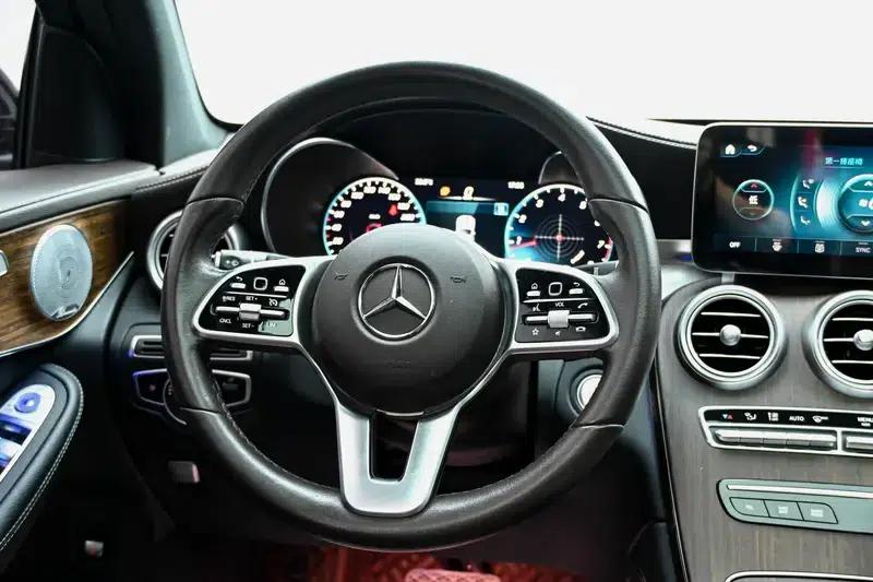 2021 Mercedes-Benz GLC 300 L 4MATIC Dynamic — миниатюра 16