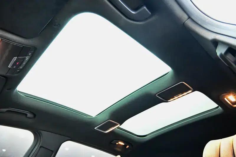 2021 Mercedes-Benz GLC 300 L 4MATIC Dynamic — миниатюра 19