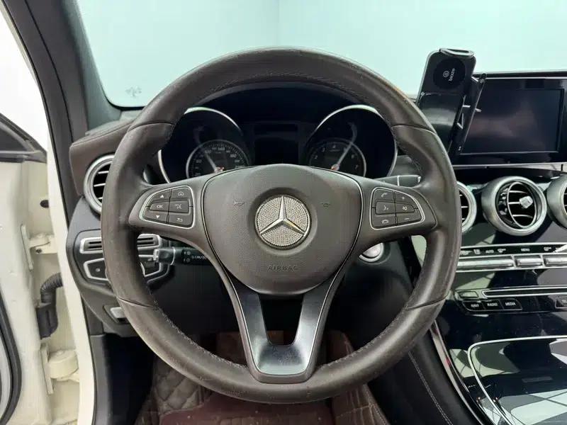 2018 Mercedes-Benz GLC 200 4MATIC — миниатюра 18