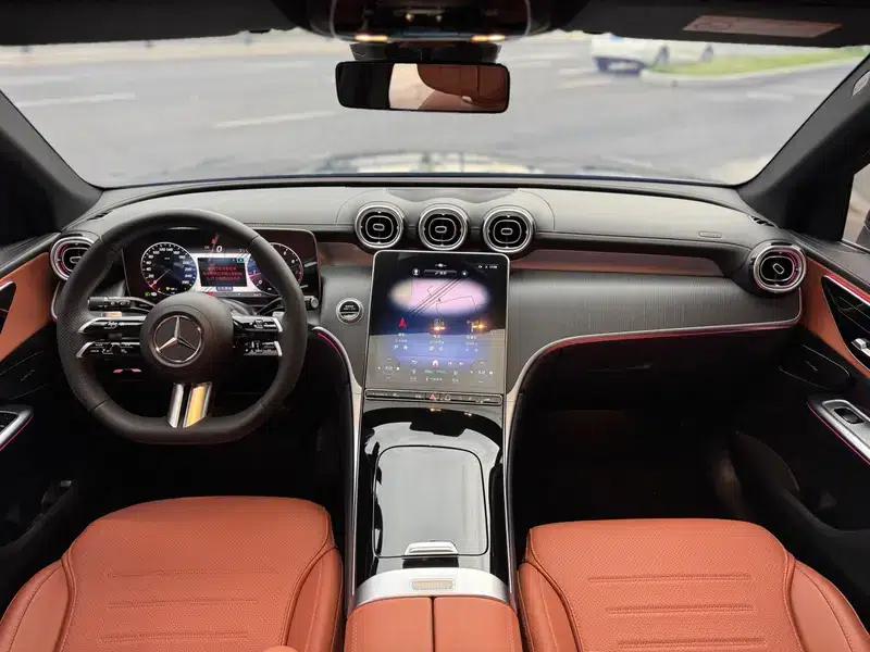 2023 Mercedes-Benz GLC Facelift: GLC 260 L 4MATIC Luxury 7-Seater — миниатюра 5