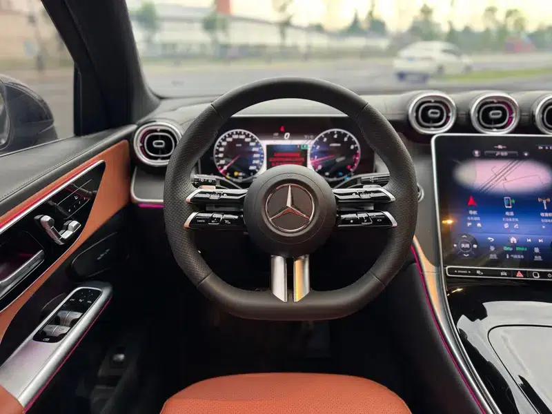 2023 Mercedes-Benz GLC Facelift: GLC 260 L 4MATIC Luxury 7-Seater — миниатюра 7