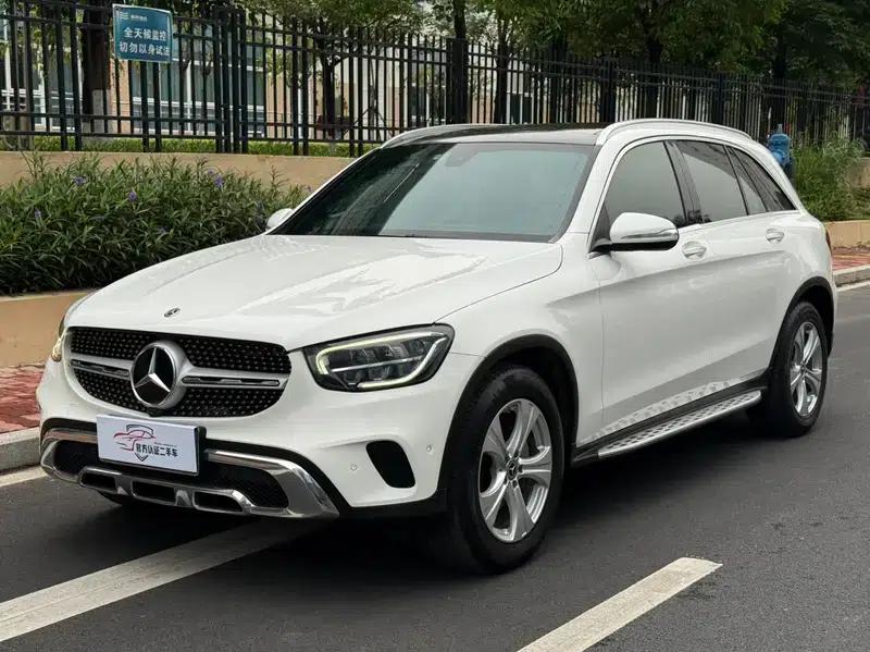 2020 Mercedes-Benz GLC 260 L 4MATIC Dynamic — миниатюра 1