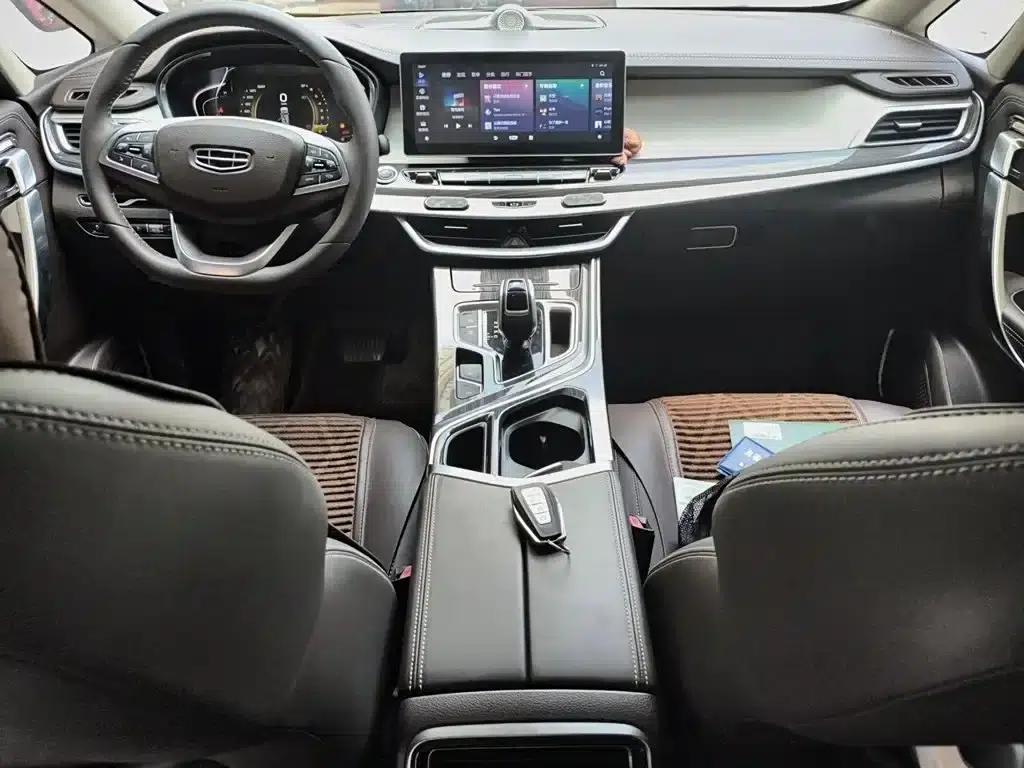 Geely Jiaji 2021 Smart Power 1.5TD DCT Premium Edition — миниатюра 6