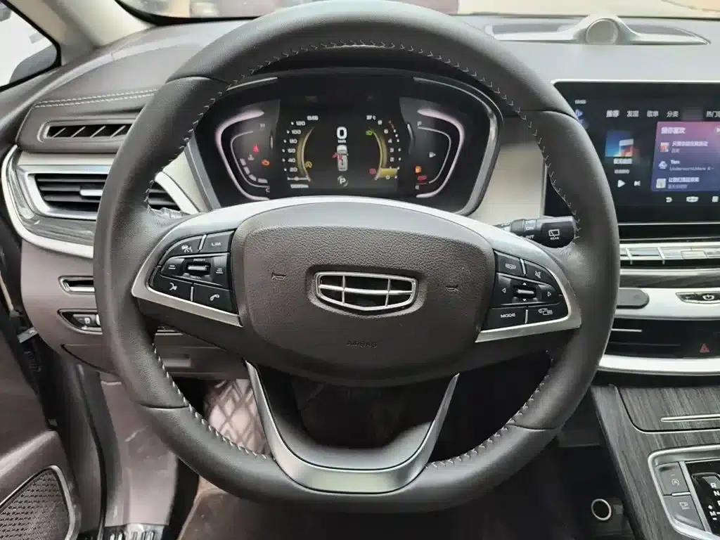 Geely Jiaji 2021 Smart Power 1.5TD DCT Premium Edition — миниатюра 7