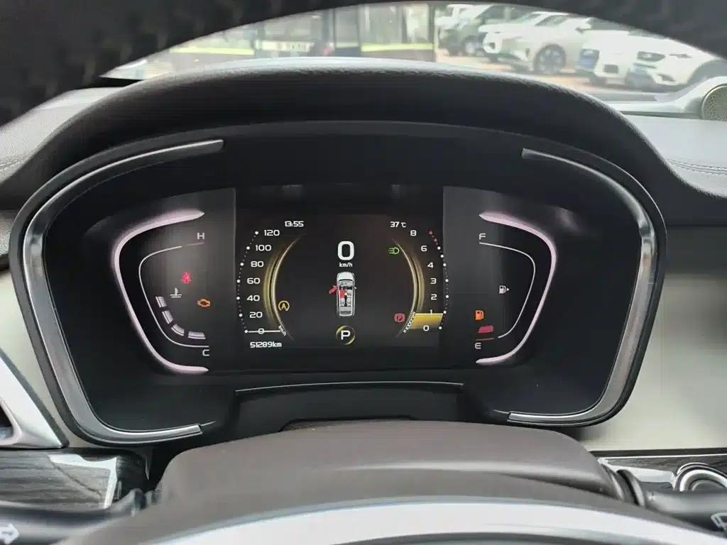 Geely Jiaji 2021 Smart Power 1.5TD DCT Premium Edition — миниатюра 8