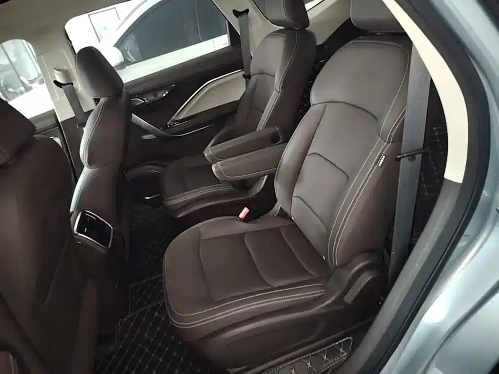 Geely Jiaji 2021 Smart Power 1.5TD DCT Premium Edition — миниатюра 17