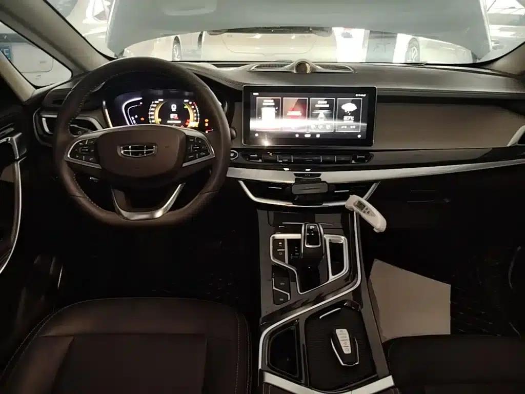 Geely Jiaji 2021 Smart Power 1.5TD DCT Premium Edition — миниатюра 10