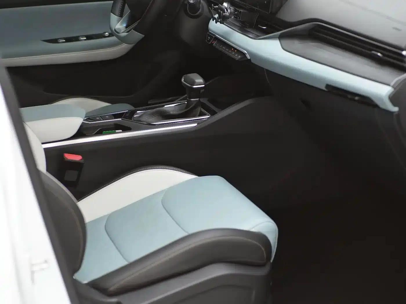 Geely Emgrand S 2022 1.4T CVT Crossover Player Edition — миниатюра 23