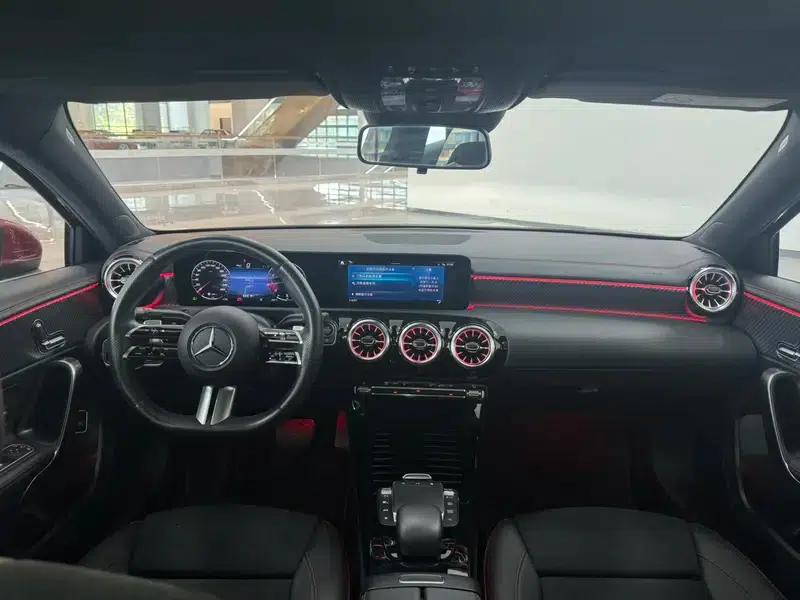 2023 Mercedes-Benz A-Class A 200 L Sport Sedan Fashion Edition — миниатюра 8