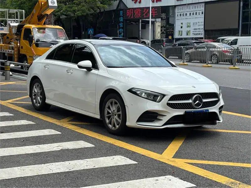2022 Mercedes-Benz A-Class A 200 L Sport Sedan Dynamic Edition — миниатюра 2