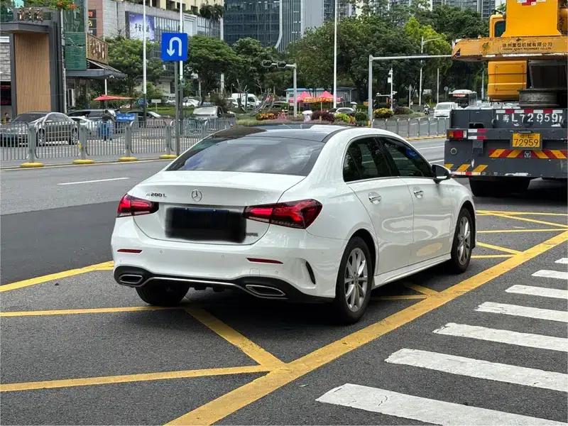 2022 Mercedes-Benz A-Class A 200 L Sport Sedan Dynamic Edition — миниатюра 4