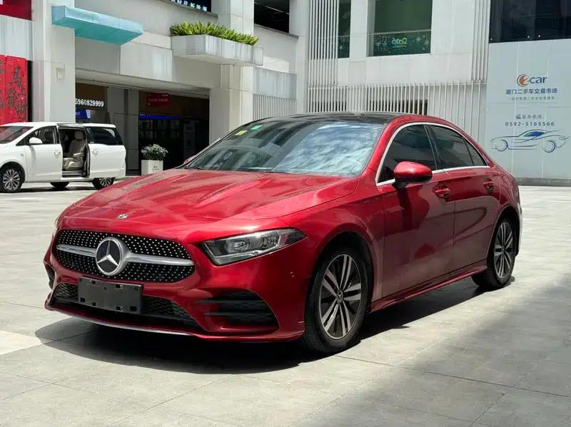 2019 Mercedes-Benz A-Class A 180 L Sport Sedan — миниатюра 1