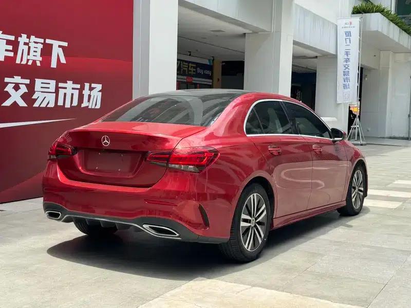 2019 Mercedes-Benz A-Class A 180 L Sport Sedan — миниатюра 6