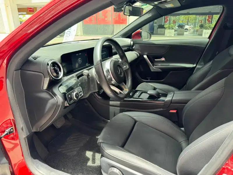 2019 Mercedes-Benz A-Class A 180 L Sport Sedan — миниатюра 8