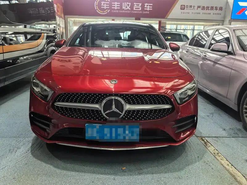Mercedes-Benz A-Class 2020 A 200 L Sport Sedan — миниатюра 2