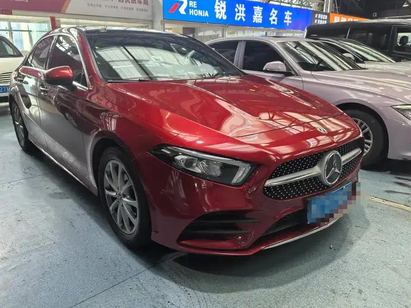 Mercedes-Benz A-Class 2020 A 200 L Sport Sedan — миниатюра 3
