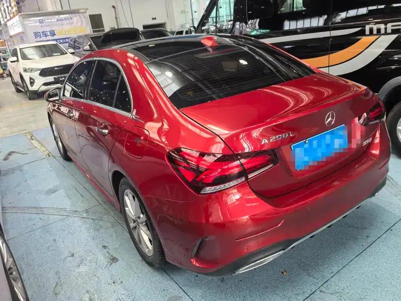 Mercedes-Benz A-Class 2020 A 200 L Sport Sedan — миниатюра 4