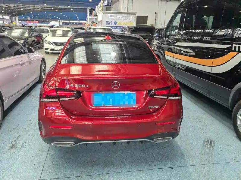 Mercedes-Benz A-Class 2020 A 200 L Sport Sedan — миниатюра 5
